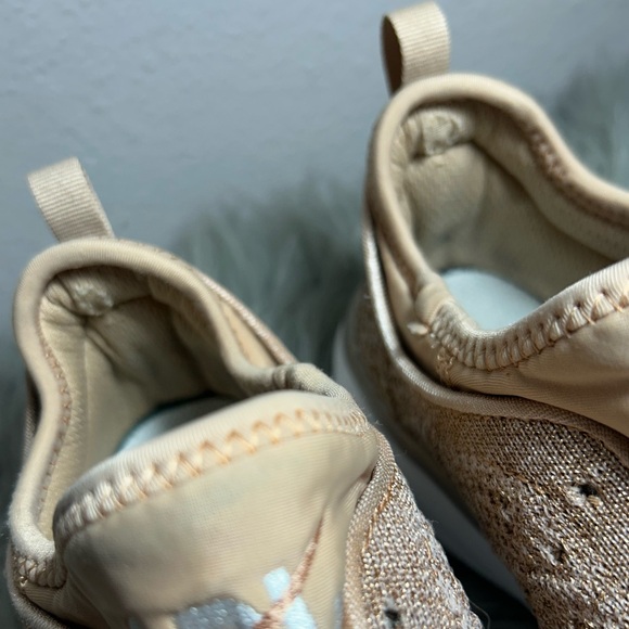 APL Techloom Phantom Rose Gold Women's Sneakers Size 9.5 - Picture 5 of 7